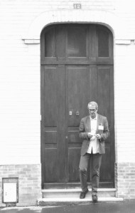 près du cimetière, à Paris