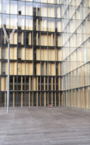 petit être dans son coin