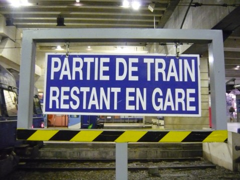 spo-partie-de-train-restant-en-gare
