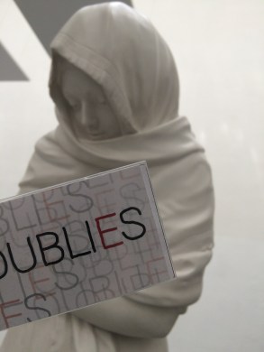 j fille en pierre d'oubli MPT 17