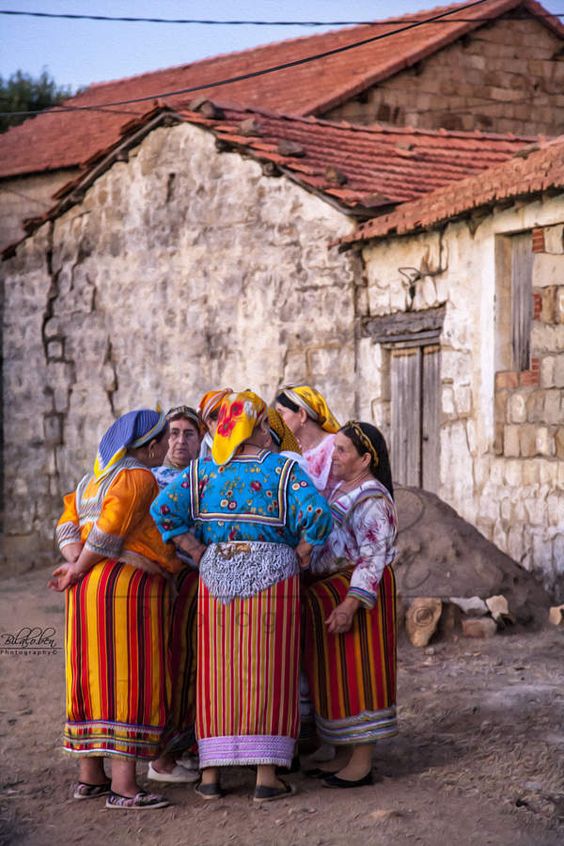 les mères au pays naguère