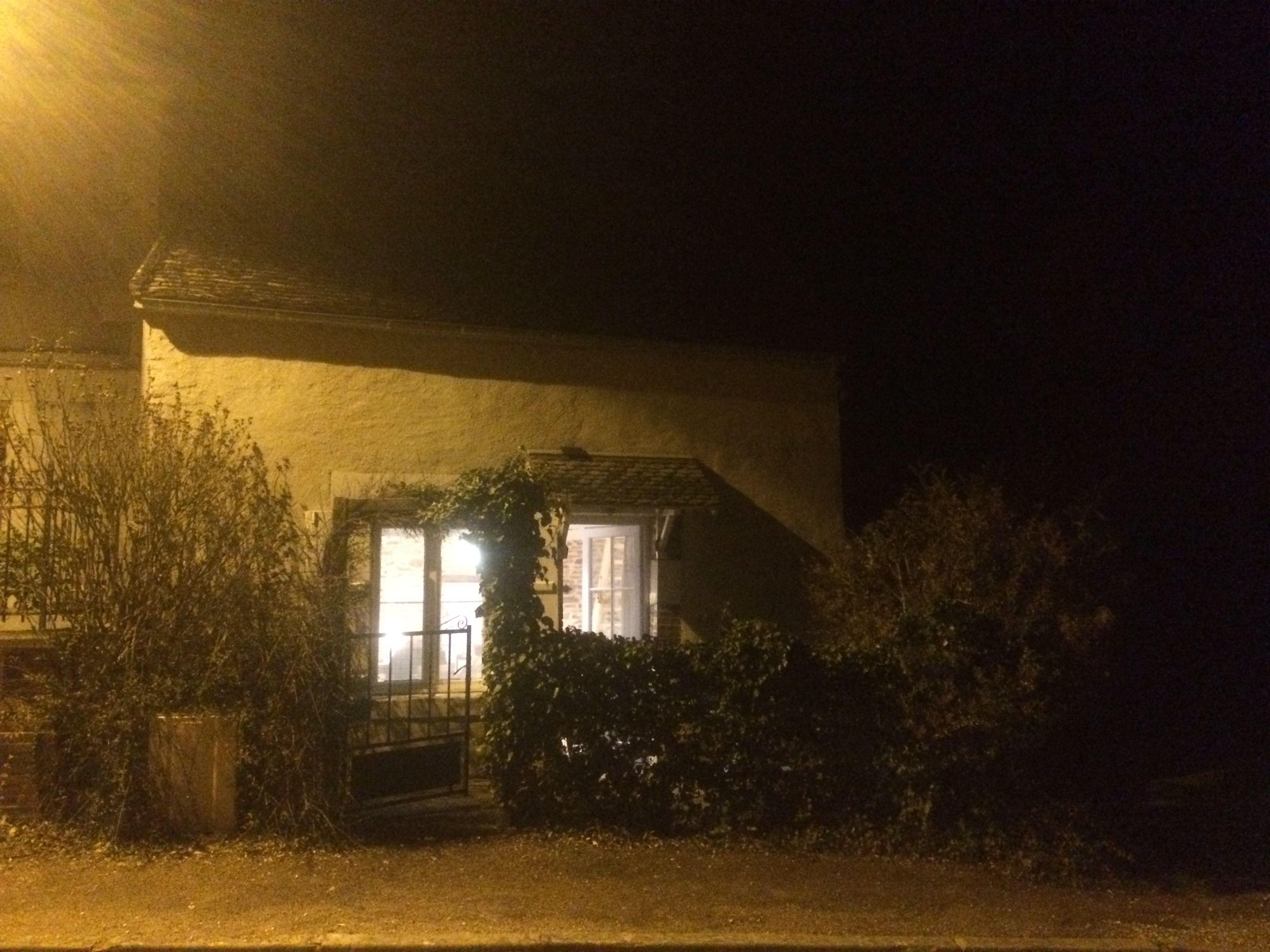 une petite maison 1.JPG